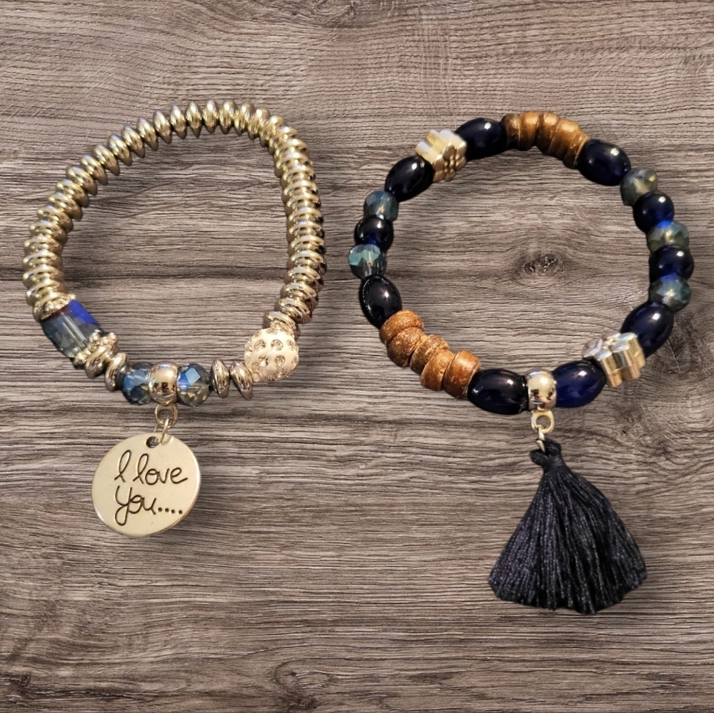 🩷3 for $15: 2 Stretchy Bead Bracelets, Shades of Blue & Silver, w/charms, NWOT